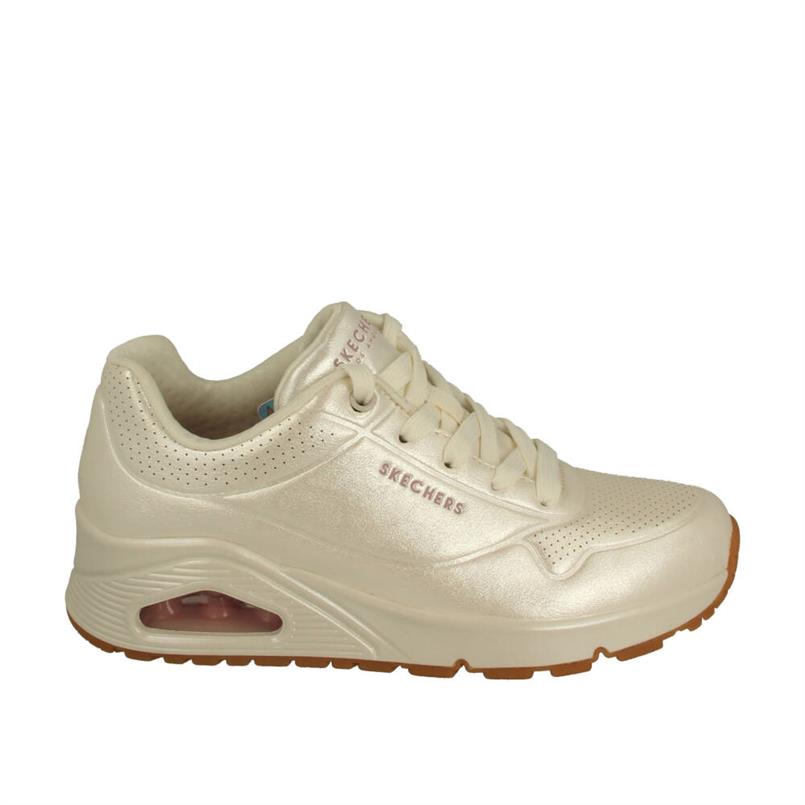 Skechers